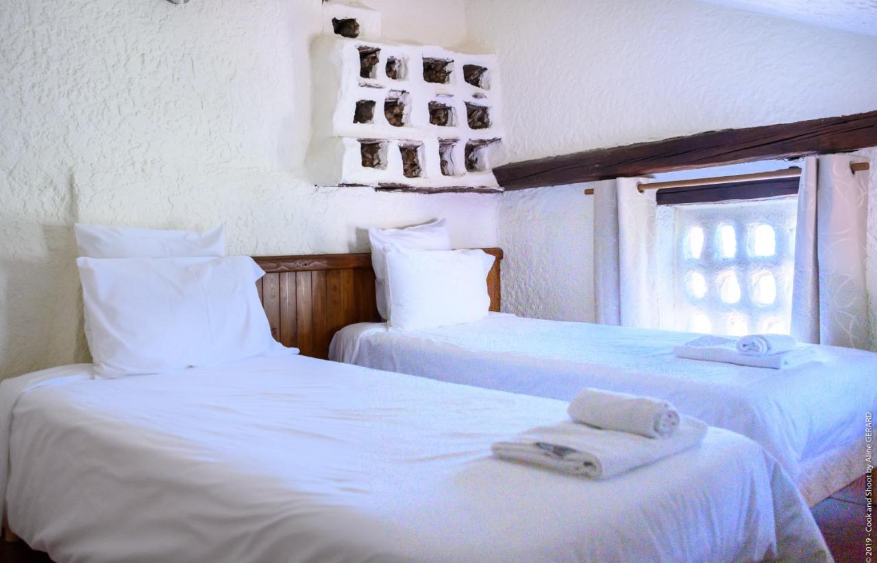 Auberge Lo Robur Roure Buitenkant foto
